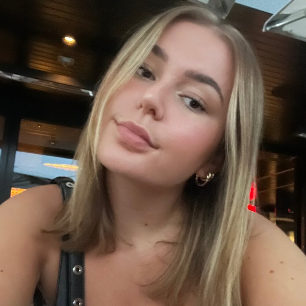 Meet your Posher, Liz